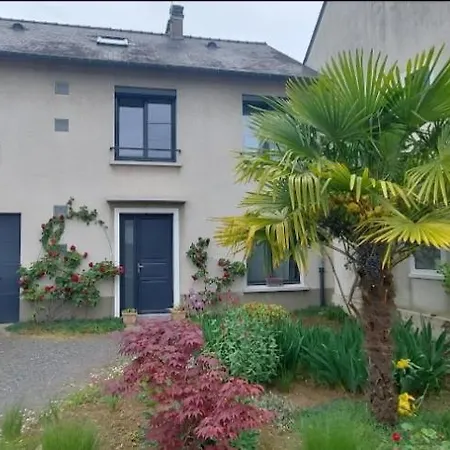 5 Mn De La Gare - Tres Beau Jardin Homestay szállás Le Mans